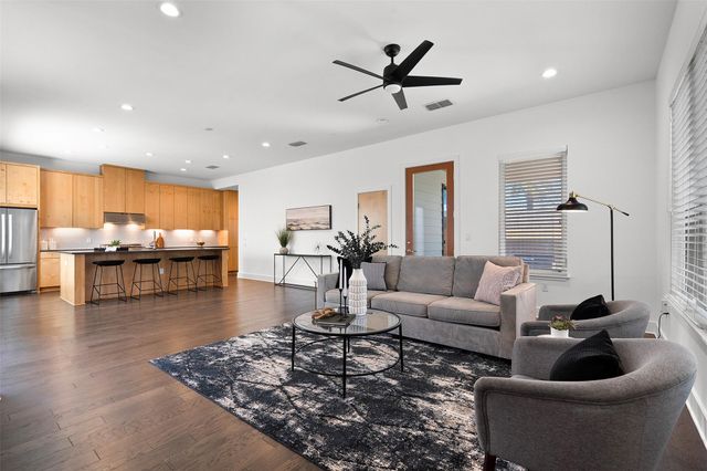 7813 Mullen DR B, Austin, TX 78757