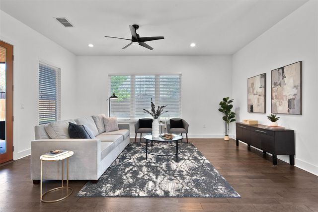 7813 Mullen DR B, Austin, TX 78757