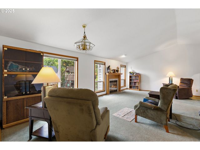 2981 Sw 31ST St, Gresham, OR 97080