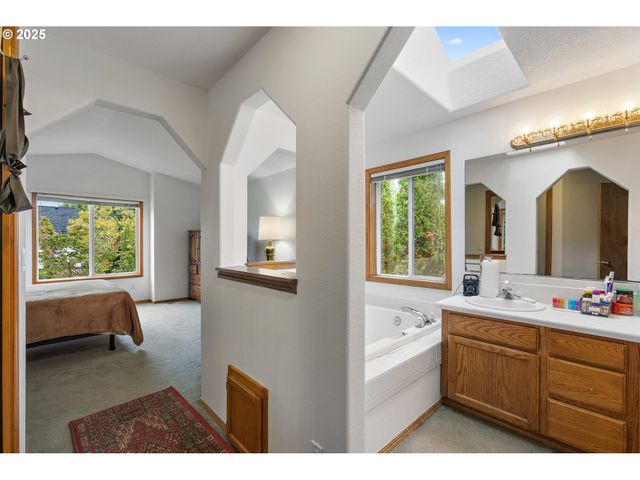 2981 Sw 31ST St, Gresham, OR 97080