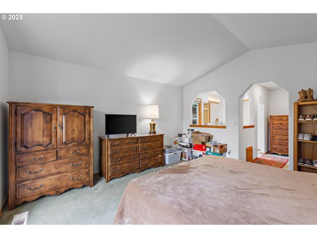 2981 Sw 31ST St, Gresham, OR 97080