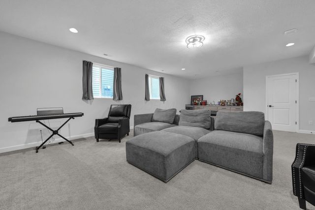 9356 Hildebrand Drive, Plain City, OH 43064