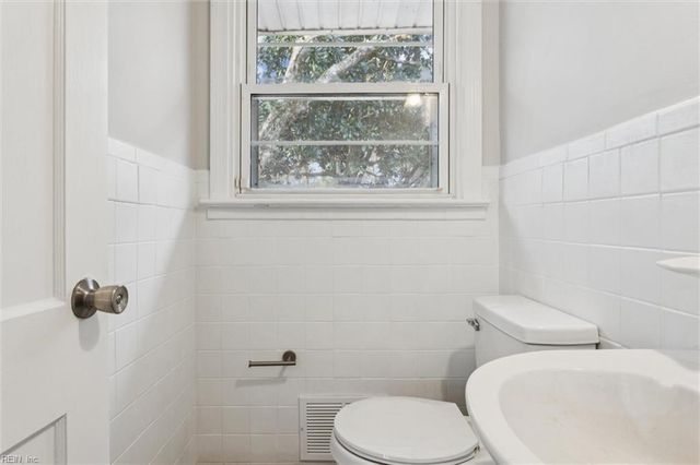 706 Maupin PL, Williamsburg, VA 23185