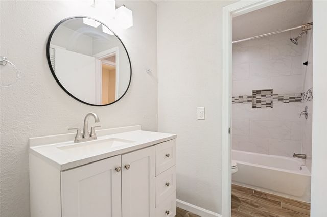 2108 Via Madonna, Carrollton, TX 75006