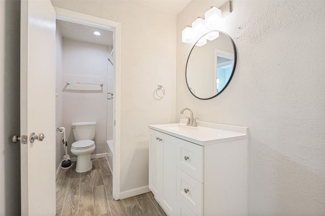 2108 Via Madonna, Carrollton, TX 75006