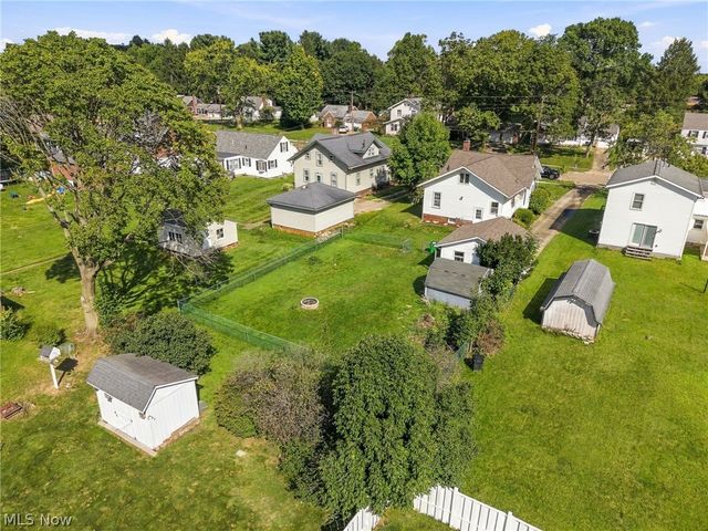 324 Woodrow Street NW, North Canton, OH 44720