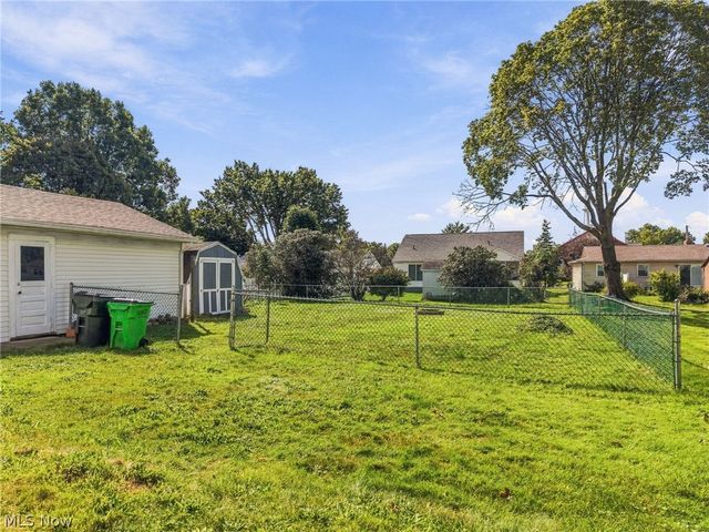 324 Woodrow Street NW, North Canton, OH 44720