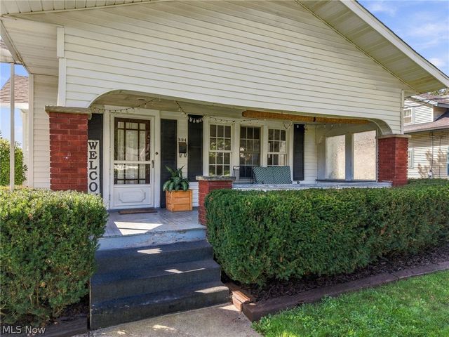 324 Woodrow Street NW, North Canton, OH 44720
