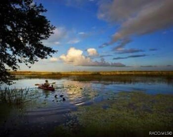 54 Grass Street, Homosassa, FL 34446