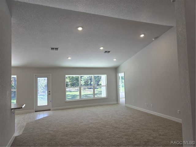 54 Grass Street, Homosassa, FL 34446