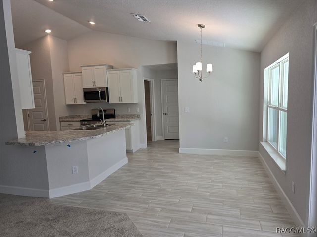 54 Grass Street, Homosassa, FL 34446