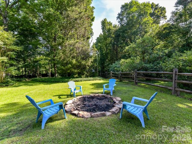 2249 Greenbrook Parkway 57, Matthews, NC 28104