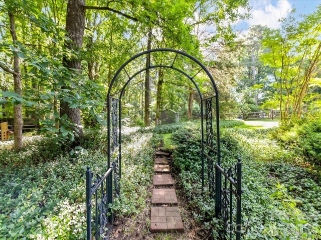 2249 Greenbrook Parkway 57, Matthews, NC 28104
