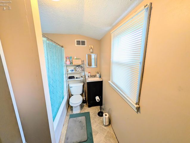 1016 Hayes Avenue, Sandusky, OH 44870