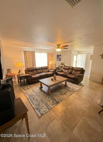 812 Indigo Court, Port Orange, FL 32129