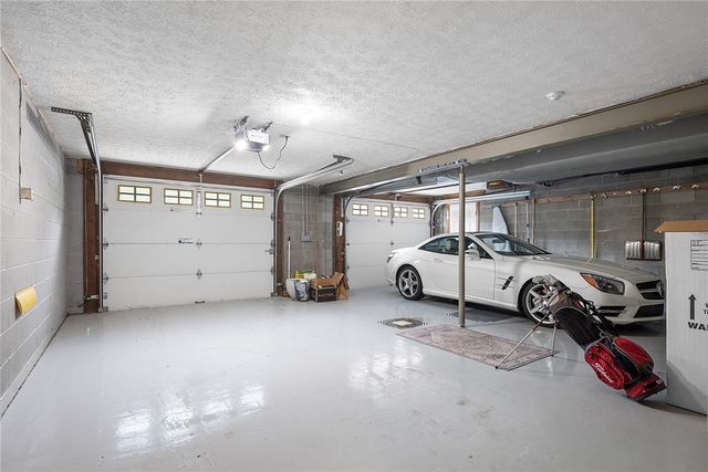 2779 Clearview Road, Hampton, PA 15101