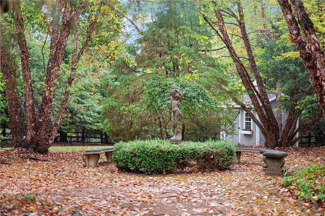 2779 Clearview Road, Hampton, PA 15101