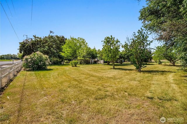 338 Potato Hill Road NE, Moses Lake, WA 98837