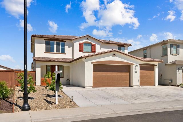 2008 La Sal Way, Roseville, CA 95747