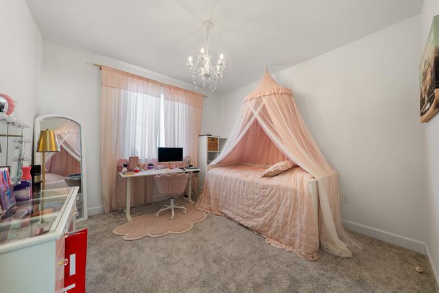 2008 La Sal Way, Roseville, CA 95747