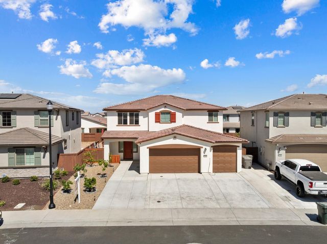 2008 La Sal Way, Roseville, CA 95747