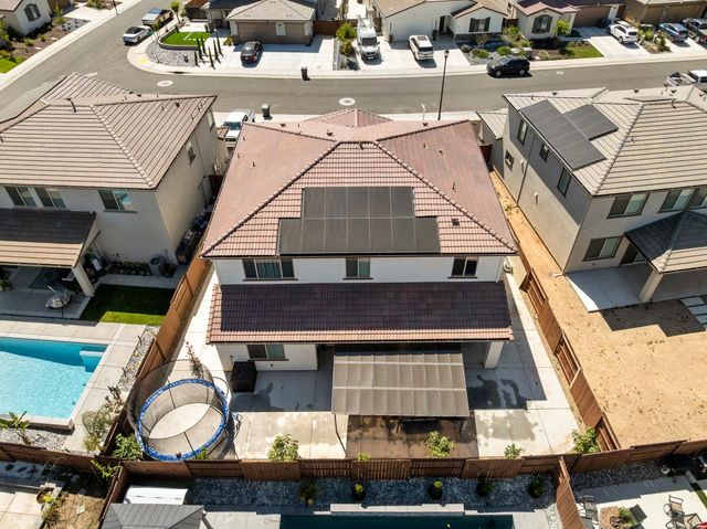 2008 La Sal Way, Roseville, CA 95747