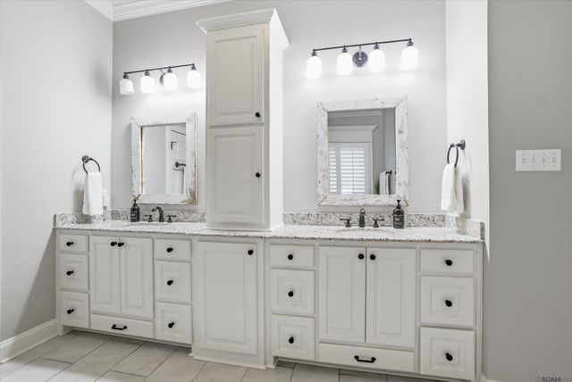 12061 Rotterdam Ave, Geismar, LA 70734