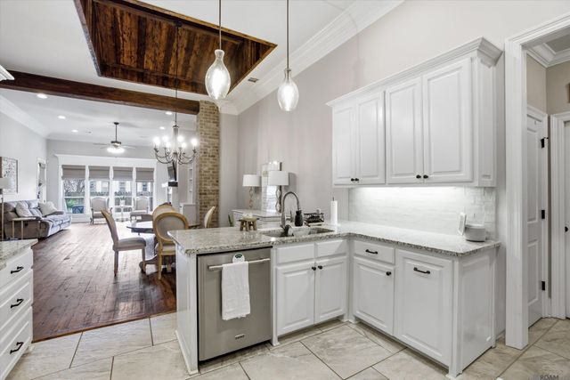 12061 Rotterdam Ave, Geismar, LA 70734