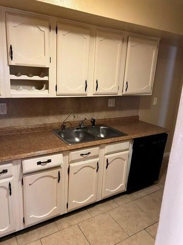 15607 Summer Briar Court, Missouri City, TX 77489