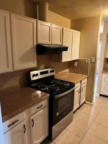 15607 Summer Briar Court, Missouri City, TX 77489