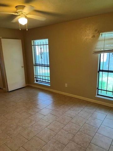 15607 Summer Briar Court, Missouri City, TX 77489