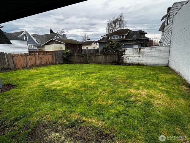 302 CRAWFORD, Kelso, WA 98626