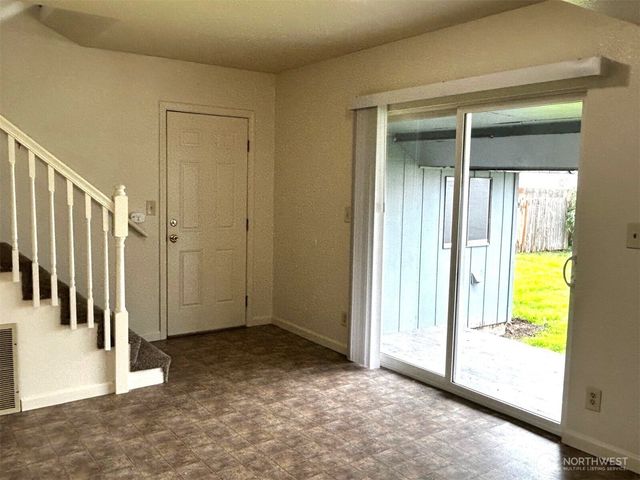 302 CRAWFORD, Kelso, WA 98626