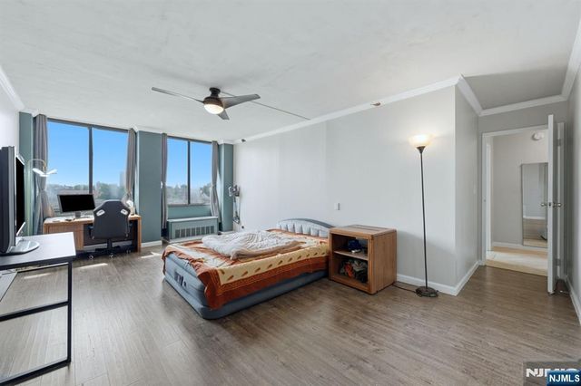 300 Winston Drive C0518, Cliffside Park, NJ 07010