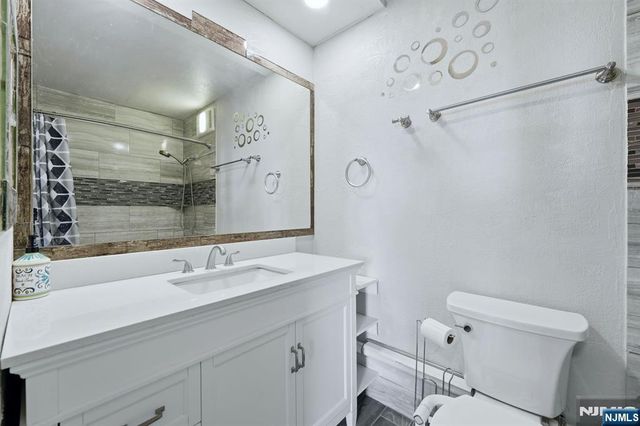 300 Winston Drive C0518, Cliffside Park, NJ 07010