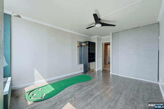 300 Winston Drive C0518, Cliffside Park, NJ 07010