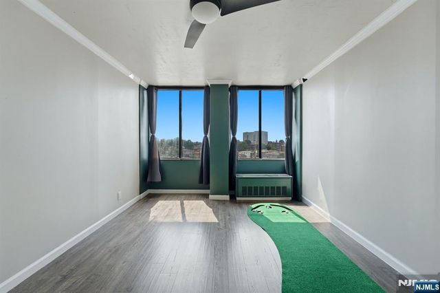 300 Winston Drive C0518, Cliffside Park, NJ 07010
