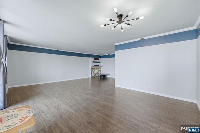 300 Winston Drive C0518, Cliffside Park, NJ 07010