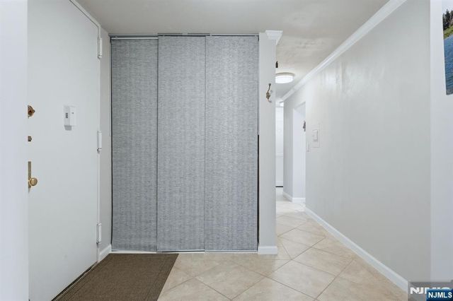 300 Winston Drive C0518, Cliffside Park, NJ 07010