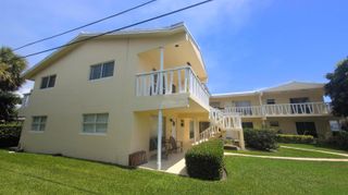 2755 NE 28th Avenue F1, Lighthouse Point, FL 33064
