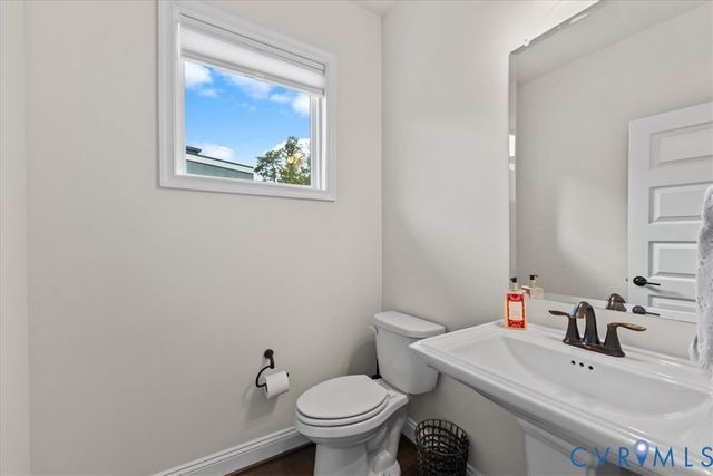 4346 Dominion Forest Cir, Glen Allen, VA 23060