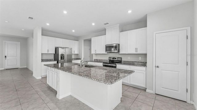 2075 AIREDALE WAY, Lake Alfred, FL 33850
