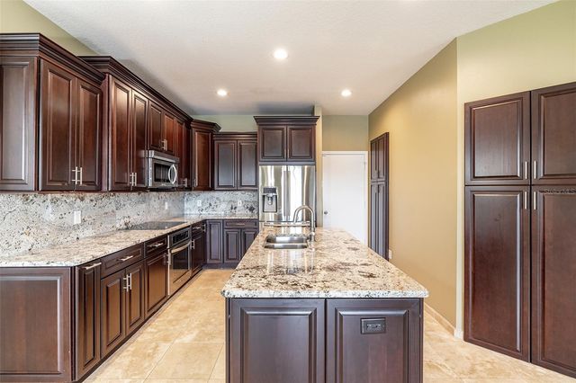 11328 MISTY ISLE LANE, Riverview, FL 33579