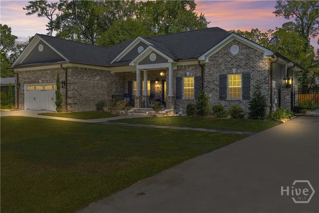 28 Alpine Drive, Savannah, GA 31405