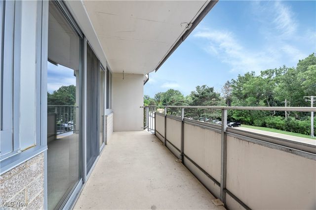 12900 Lake Avenue 321, Lakewood, OH 44107