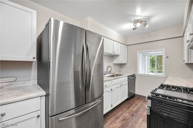 12900 Lake Avenue 321, Lakewood, OH 44107