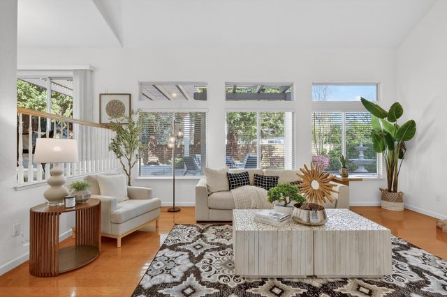 11909 Rising Sun Way, Gold River, CA 95670