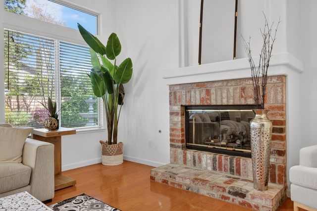 11909 Rising Sun Way, Gold River, CA 95670