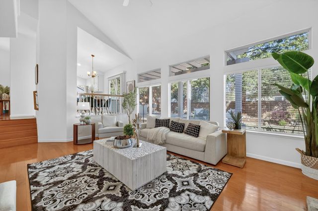 11909 Rising Sun Way, Gold River, CA 95670