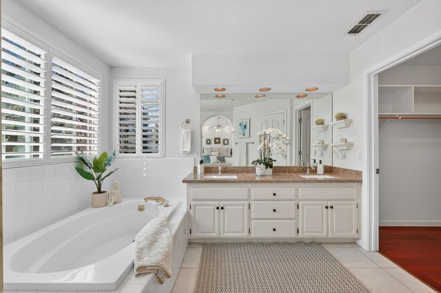 11909 Rising Sun Way, Gold River, CA 95670